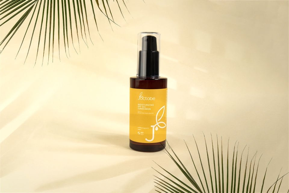 MOISTURIZING SPF 50+ SUNSCREEN